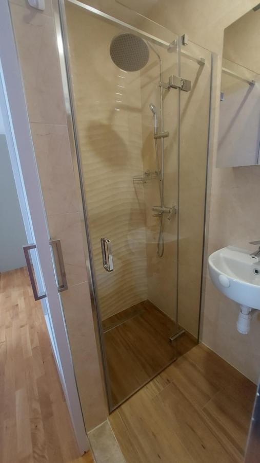 Apartman Nature Zvecanje 外观 照片
