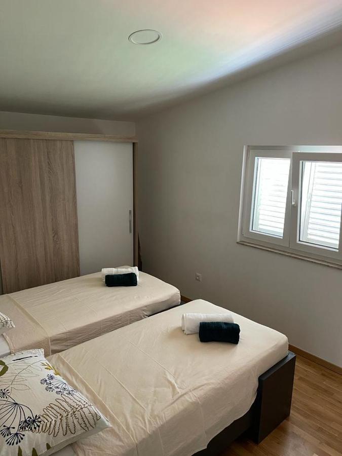 Apartman Nature Zvecanje 外观 照片