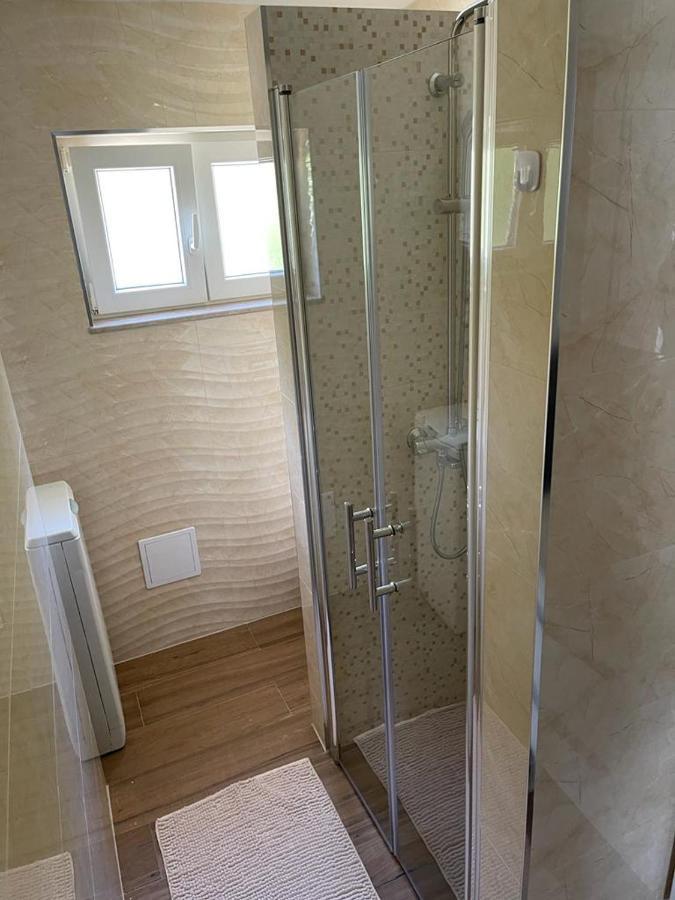 Apartman Nature Zvecanje 外观 照片